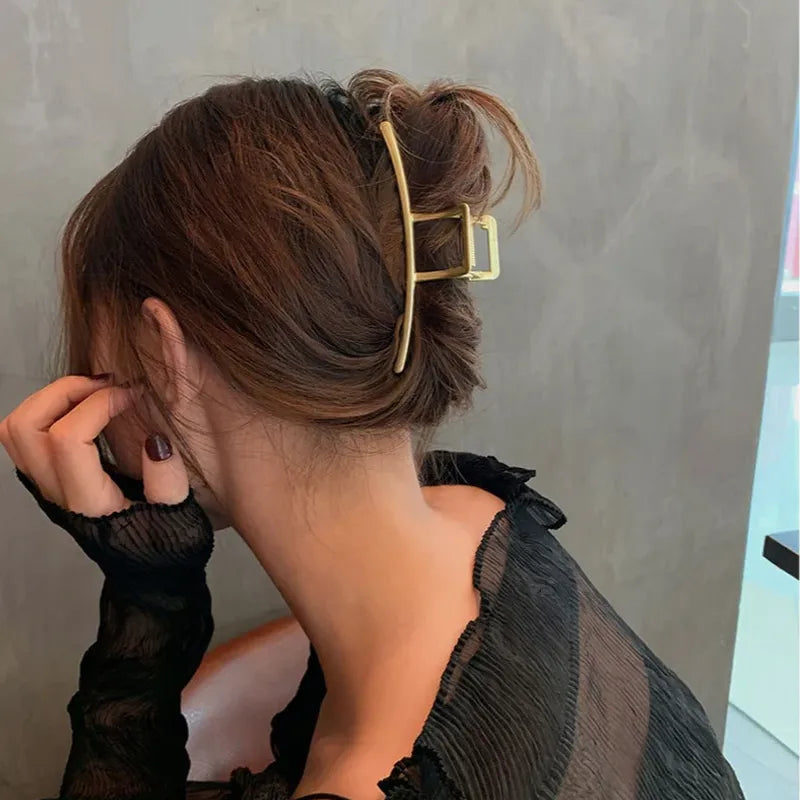 Mode Gold Farbe Hohl Geometrische Haar Clips Metall Haar Klaue Kreuz Haarspange Stirnband Haarnadel Haar Krabben Frauen Haar Zubehör